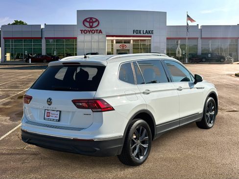 Used 2023 Volkswagen Tiguan SE AWD/4WD image 5