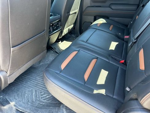 Used 2022 GMC Sierra 1500 AT4 w/ AT4 Premium Package AWD/4WD image 33