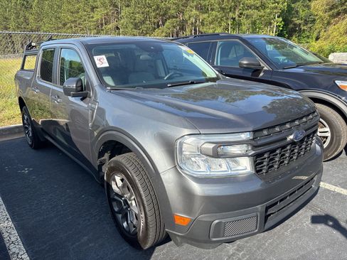 Used 2022 Ford Maverick XLT w/ Equipment Group 300A Standard AWD/4WD image 2