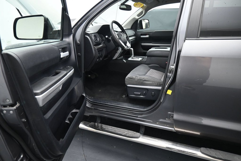 Used 2014 Toyota Tundra SR5 w/ SR5 Upgrade Package AWD/4WD image 15