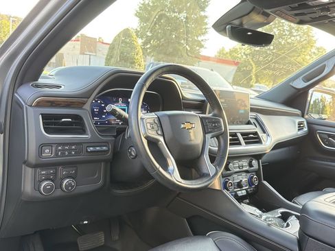 Used 2023 Chevrolet Tahoe Premier AWD/4WD image 10