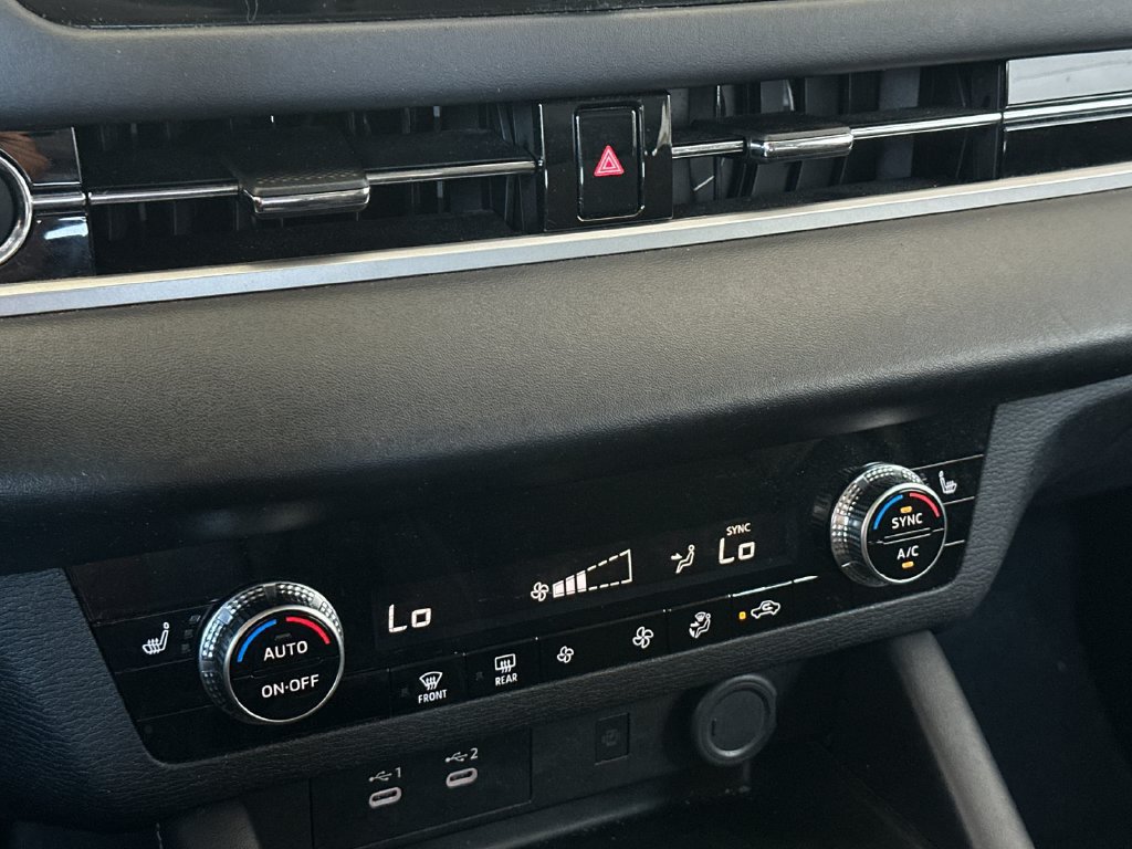 Used 2025 Mitsubishi Outlander SE FWD image 21
