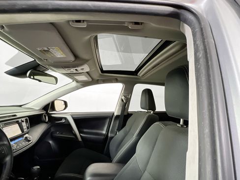 Used 2018 Toyota RAV4 XLE image 20