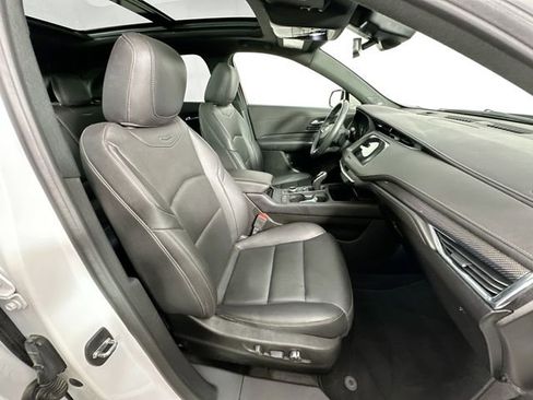Used 2023 Cadillac XT4 Sport image 28