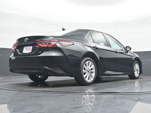 Used 2024 Toyota Camry LE w/ Convenience Package FWD image 21
