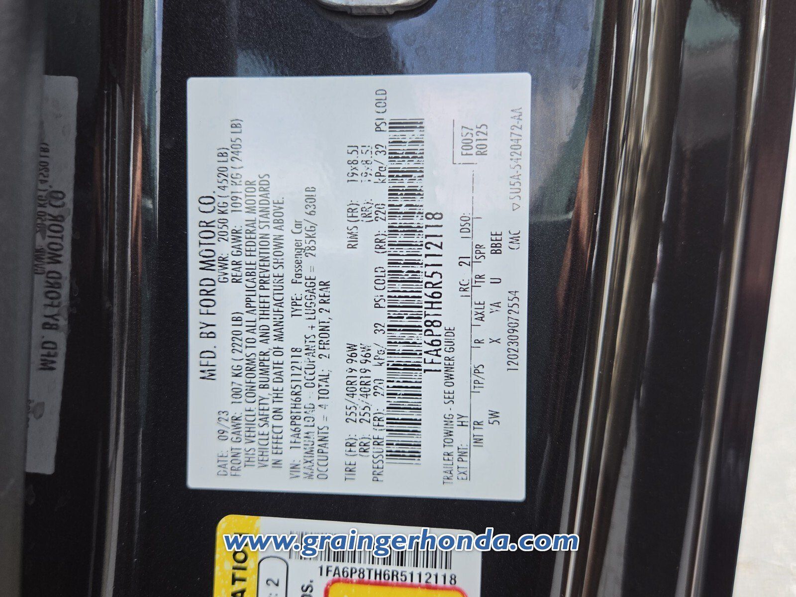 Used 2024 Ford Mustang Premium RWD image 13