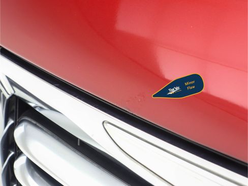 Used 2015 Chrysler Town & Country Touring-L image 40