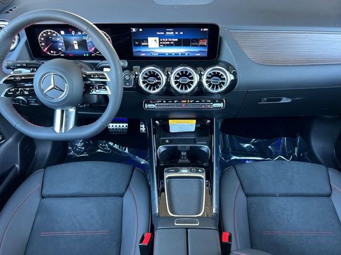 New 2026 Mercedes-Benz GLA 250 image 13