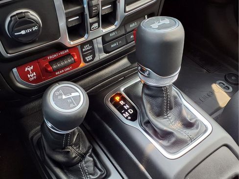 New 2026 Jeep Wrangler Unlimited Rubicon AWD/4WD image 14