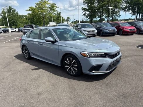 Used 2024 Honda Civic EX image 5