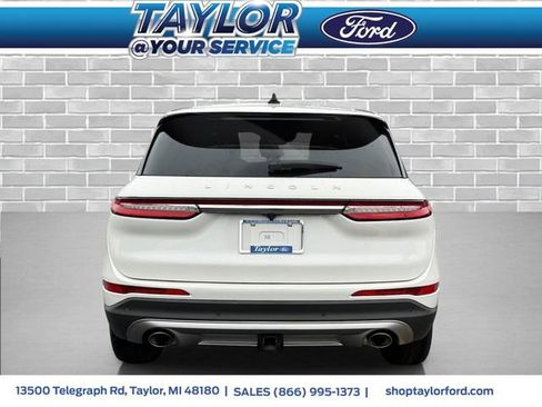 Used 2023 Lincoln Corsair AWD w/ Equipment Group 101A image 4