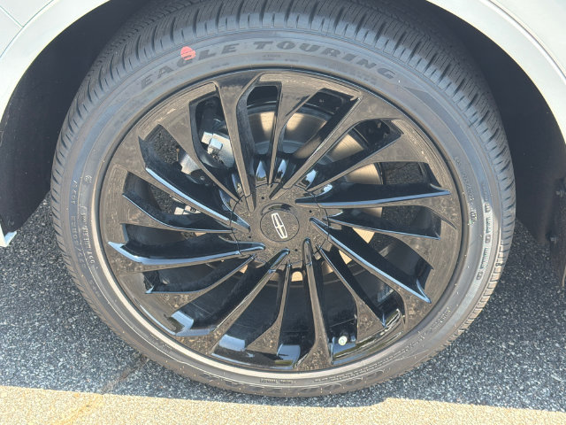 New 2026 Lincoln Aviator Reserve AWD/4WD image 18