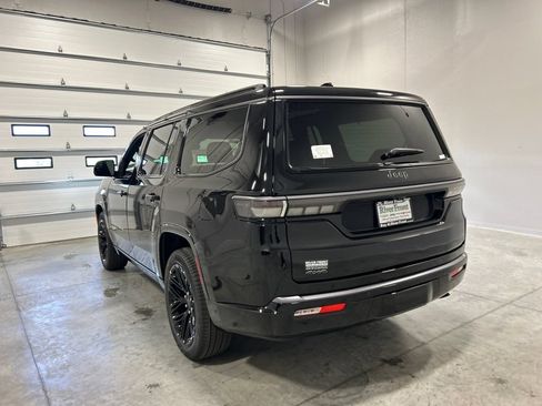 New 2026 Jeep Grand Wagoneer Limited AWD/4WD image 8