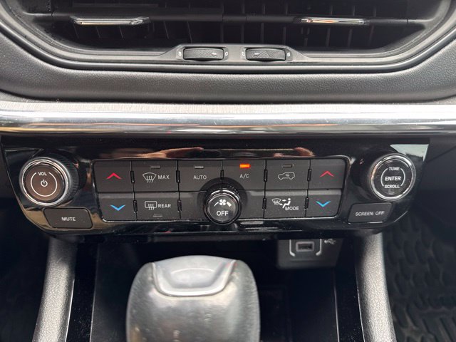 Used 2022 Jeep Compass High Altitude AWD/4WD image 23