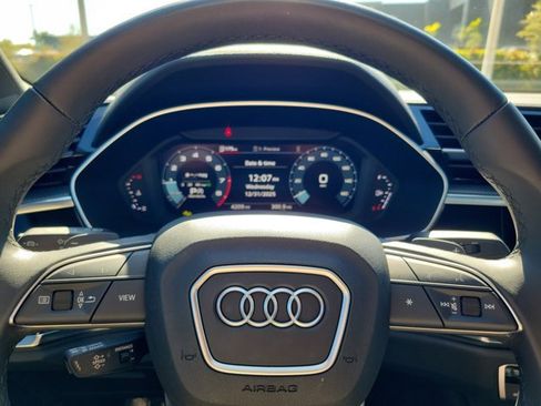Certified 2025 Audi Q3 2.0T Premium w/ Convenience Package image 20