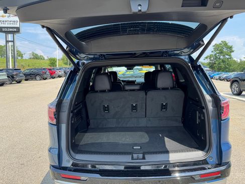 Certified 2025 GMC Acadia Denali w/ Super Cruise Package image 10