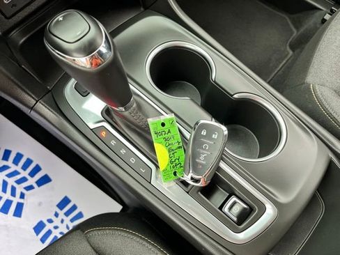 Used 2019 Chevrolet Equinox LT image 37