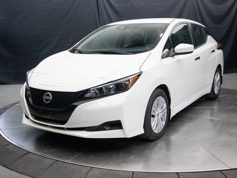 Used 2023 Nissan Leaf S image 6
