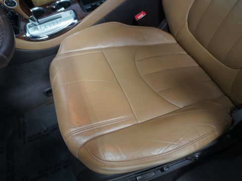 Used 2016 Buick Enclave Leather image 11