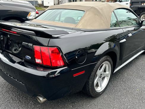 Used 2004 Ford Mustang GT Premium image 4