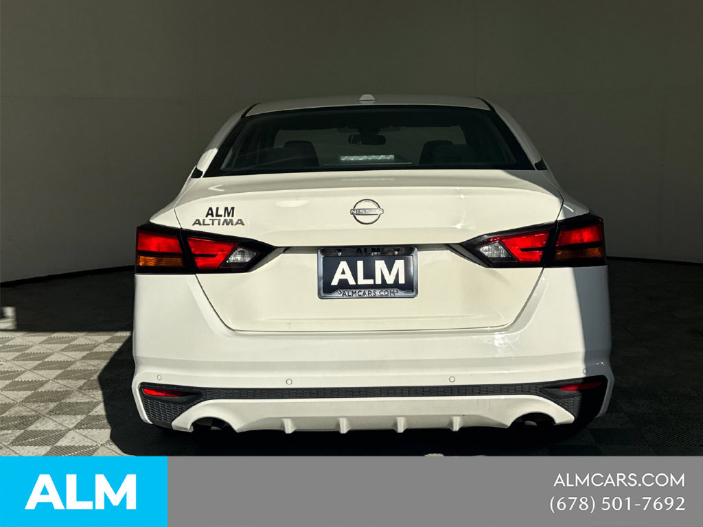 Used 2025 Nissan Altima 2.5 SV FWD image 7
