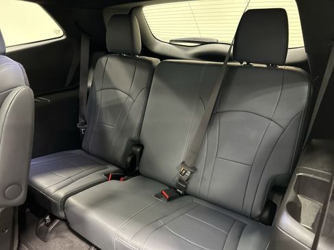 Used 2023 Buick Enclave Essence w/ Experience Buick Package image 29