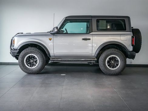 Used 2022 Ford Bronco Badlands w/ Sasquatch Package image 2