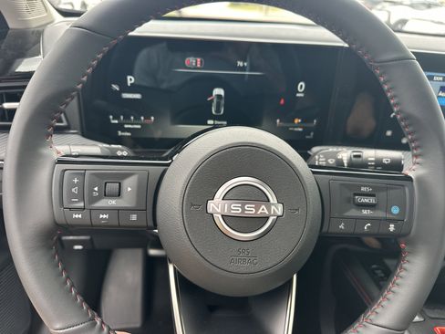 New 2026 Nissan Kicks SR FWD image 19