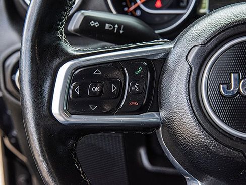 Used 2021 Jeep Gladiator Overland w/ Popular Equipment Package image 9