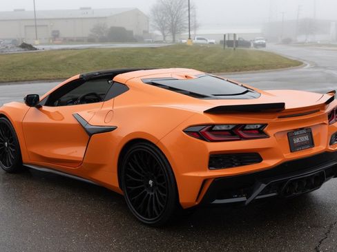 Used 2024 Chevrolet Corvette Z06 image 7