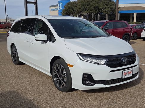 New 2026 Honda Odyssey Elite image 5