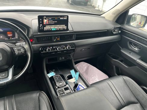 Used 2023 Honda Pilot Elite image 28