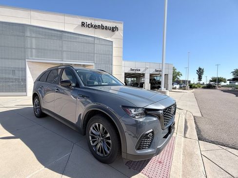 Used 2025 MAZDA CX-70 3.3 Turbo w/ Preferred Package AWD/4WD image 4