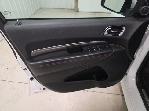Used 2017 Dodge Durango R/T w/ Technology Group AWD/4WD image 12