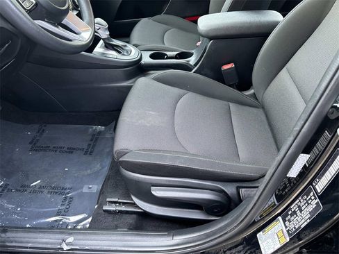 Used 2024 Kia Forte LXS image 20