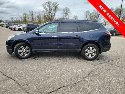 Used 2017 Chevrolet Traverse LT AWD/4WD image 5