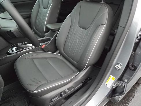 Used 2026 Buick Encore GX Avenir w/ Avenir Technology Package AWD/4WD image 24