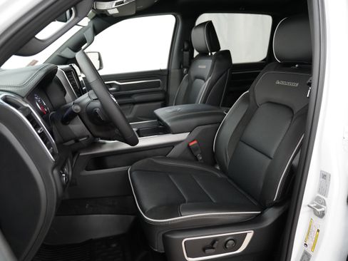 New 2026 RAM 1500 Laramie AWD/4WD image 4