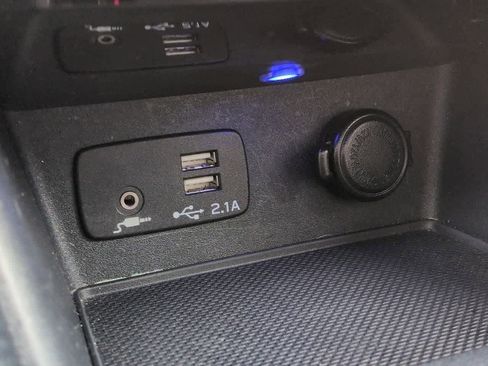 Used 2022 Subaru Forester Limited image 33