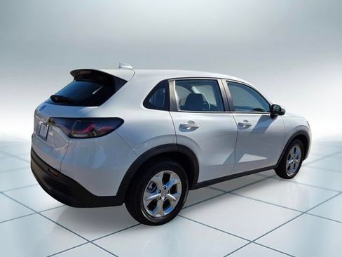 Certified 2023 Honda HR-V LX image 5