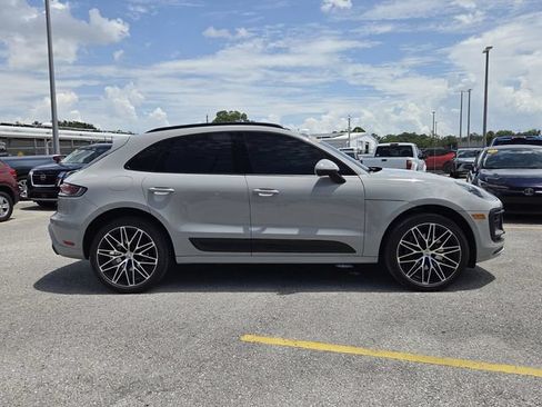 Used 2024 Porsche Macan AWD/4WD image 8