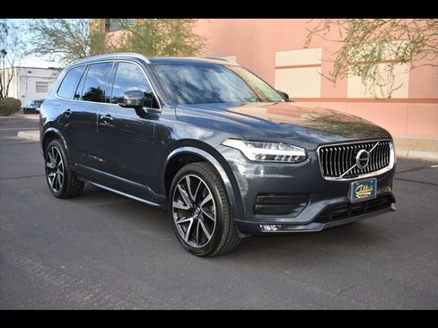 Used 2021 Volvo XC90 T6 Momentum w/ Advanced Package AWD/4WD image 2