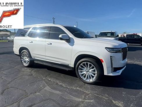 Used 2022 Cadillac Escalade Premium Luxury AWD/4WD image 2