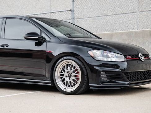 Used 2021 Volkswagen Golf S image 60