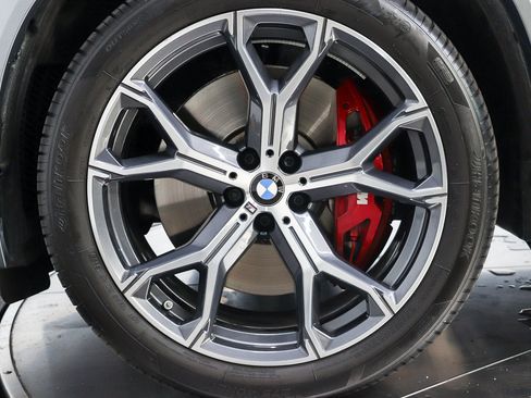 Used 2026 BMW X5 xDrive50e w/ M Sport Package AWD/4WD image 8
