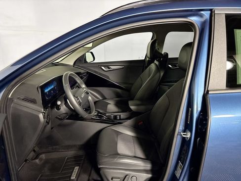 Used 2024 Kia Niro Wind w/ Wind Preserve Package FWD image 11