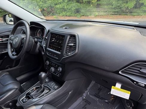 Used 2023 Jeep Cherokee Altitude Lux AWD/4WD image 33