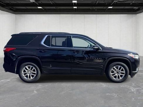 Used 2020 Chevrolet Traverse LT FWD image 4