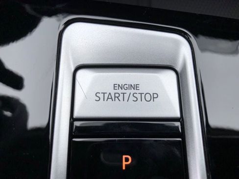 Used 2025 Volkswagen Atlas SEL Premium R-Line image 21