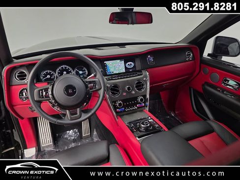 Used 2022 Rolls-Royce Cullinan w/ Interior Detailing Package AWD/4WD image 24